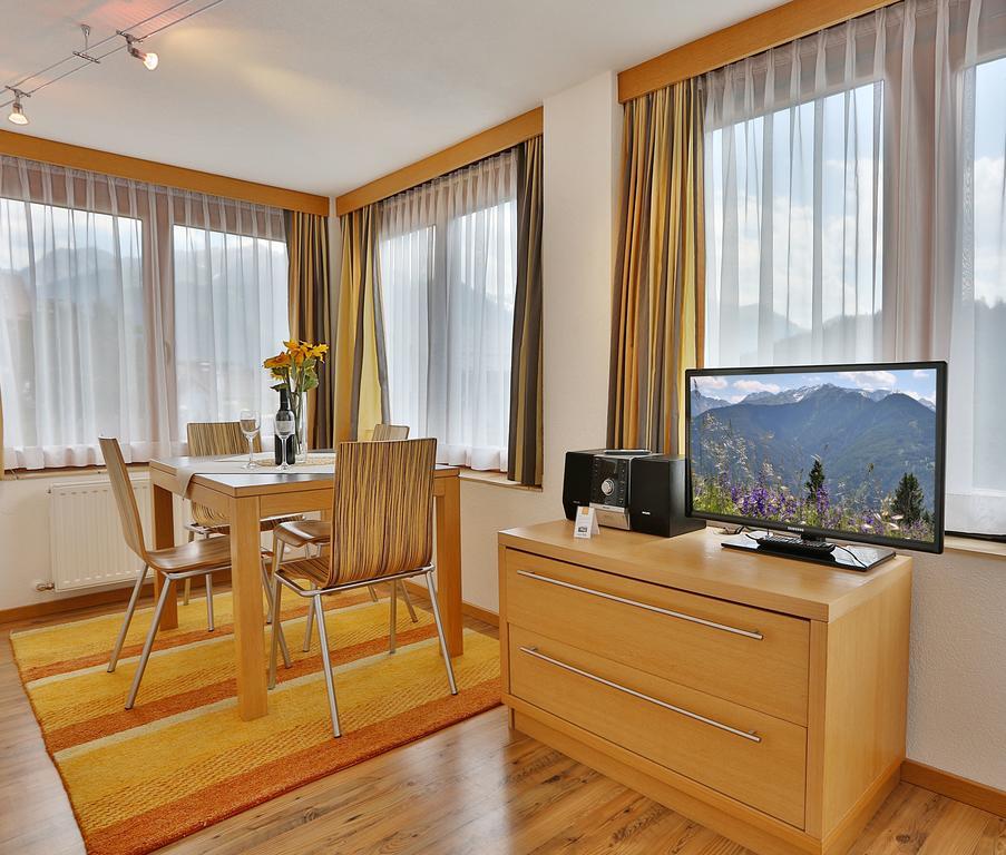 Apartmenthaus Joerg แซร์เฟาส์ ห้อง รูปภาพ