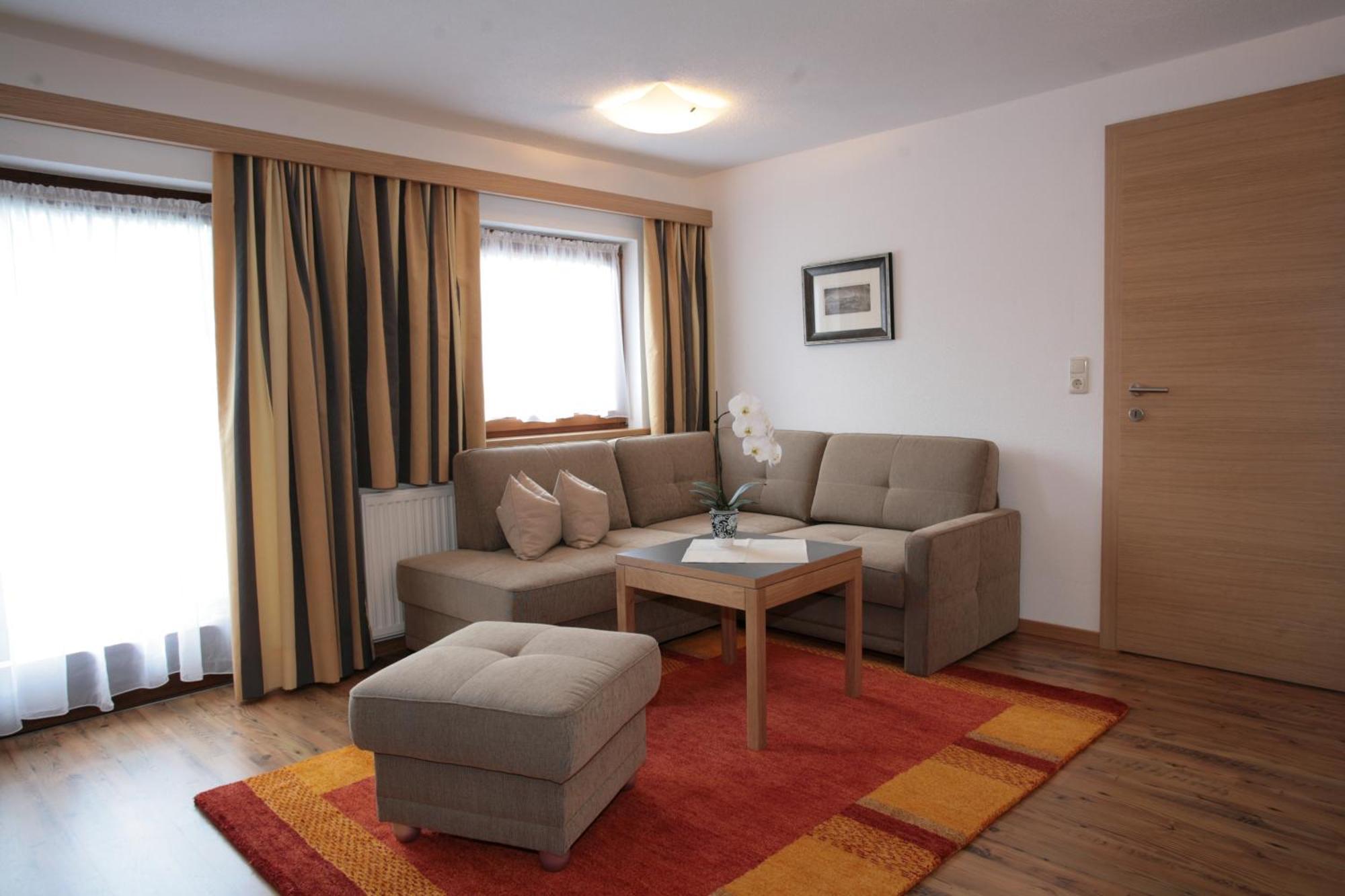 Apartmenthaus Joerg แซร์เฟาส์ ห้อง รูปภาพ