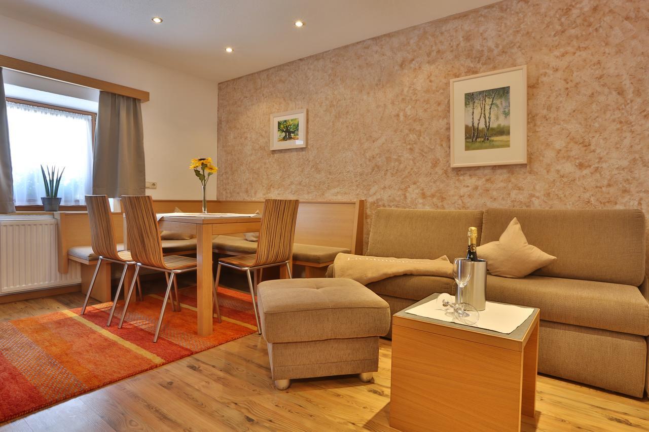 Apartmenthaus Joerg แซร์เฟาส์ ภายนอก รูปภาพ
